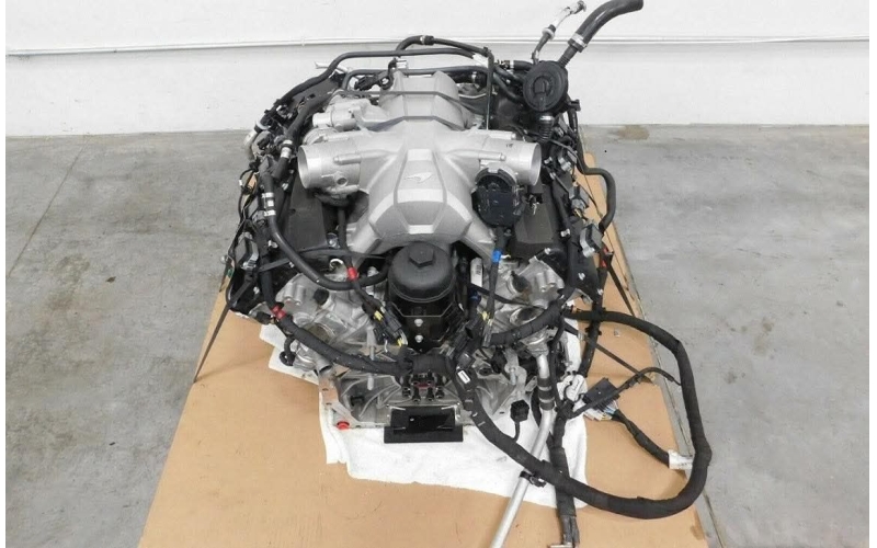 McLaren engine
